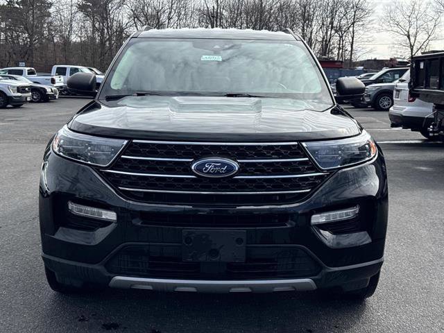Certified 2022 Ford Explorer XLT w/ Equipment Group 202A image 5