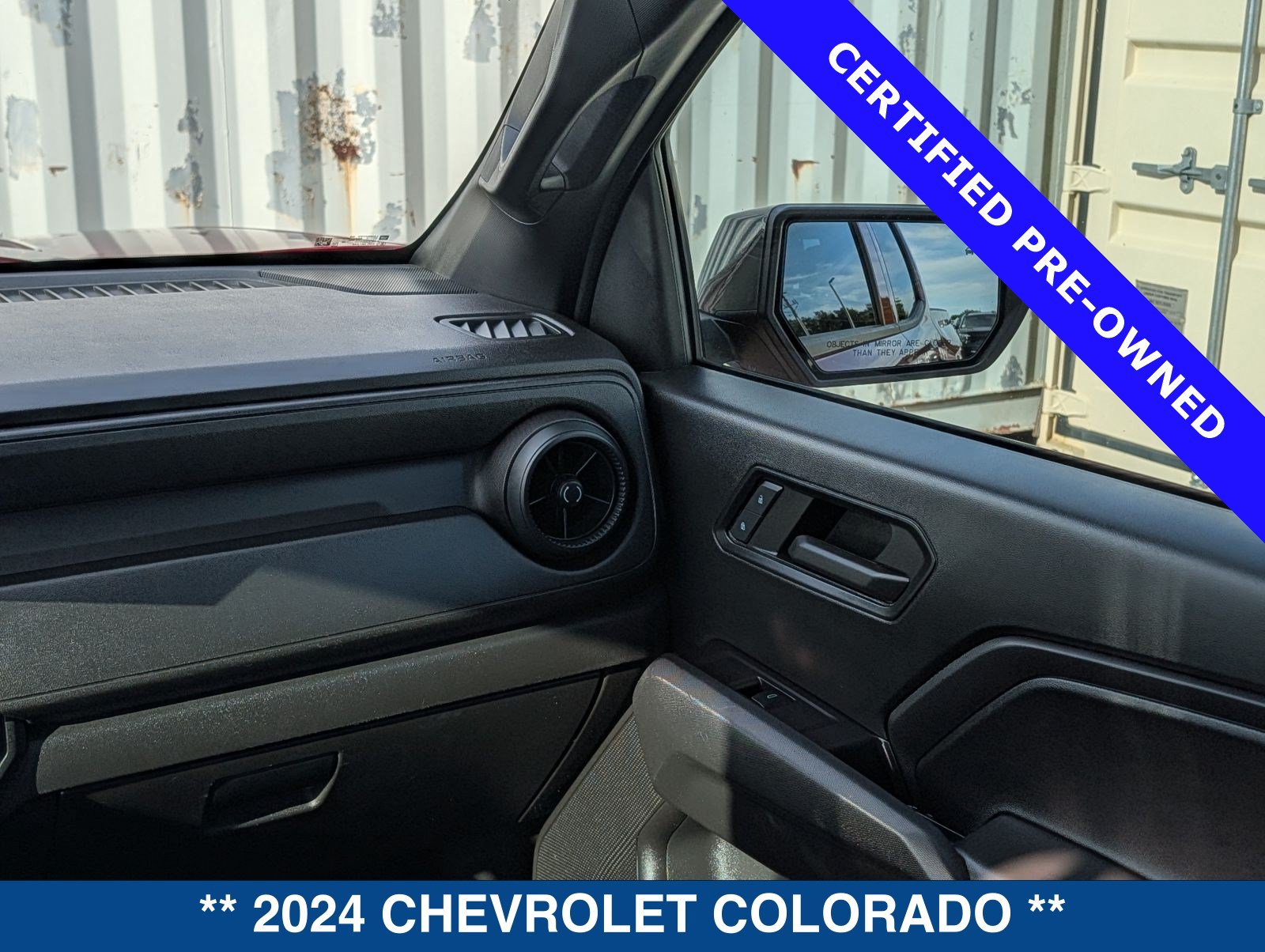 Used 2024 Chevrolet Colorado Trail Boss w/ Technology Package AWD/4WD image 18