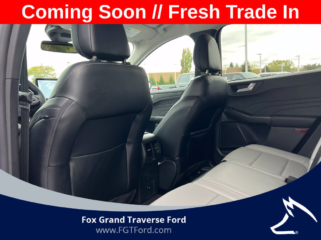 Certified 2024 Ford Escape Platinum AWD/4WD image 36