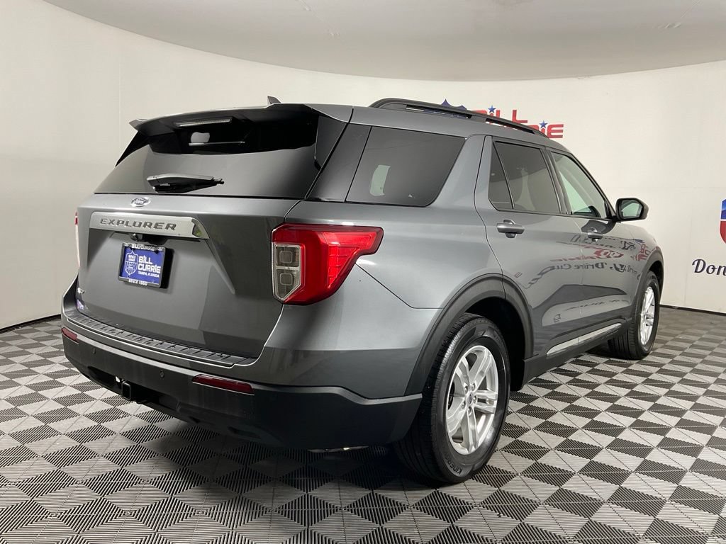 Certified 2022 Ford Explorer XLT RWD image 3