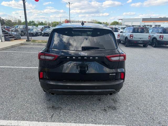 Certified 2025 Ford Escape ST-Line w/ Tech Pack #1 AWD/4WD image 4