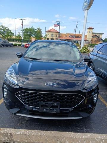 Certified 2020 Ford Escape Titanium w/ Titanium Premium Package 2.0 AWD/4WD image 10