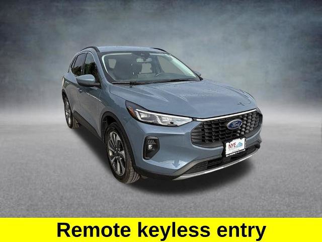 Certified 2025 Ford Escape Platinum AWD/4WD image 8