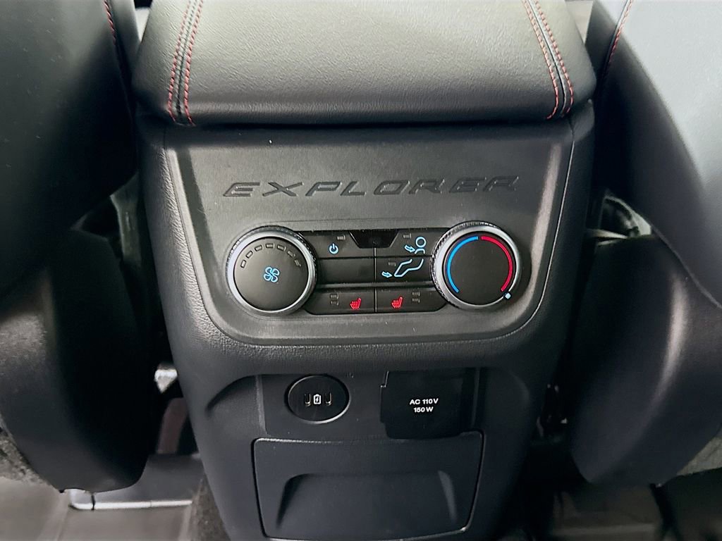 Certified 2025 Ford Explorer ST-Line w/ Premium Package image 27
