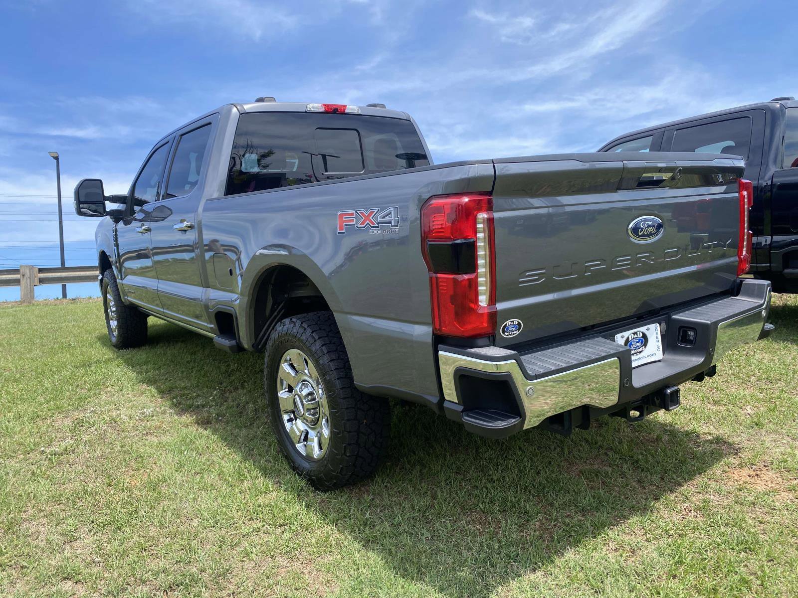 Certified 2024 Ford F250 Lariat w/ Lariat Ultimate Package AWD/4WD image 5