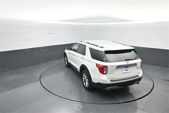 Certified 2023 Ford Explorer Limited w/ Equipment Group 301A image 28