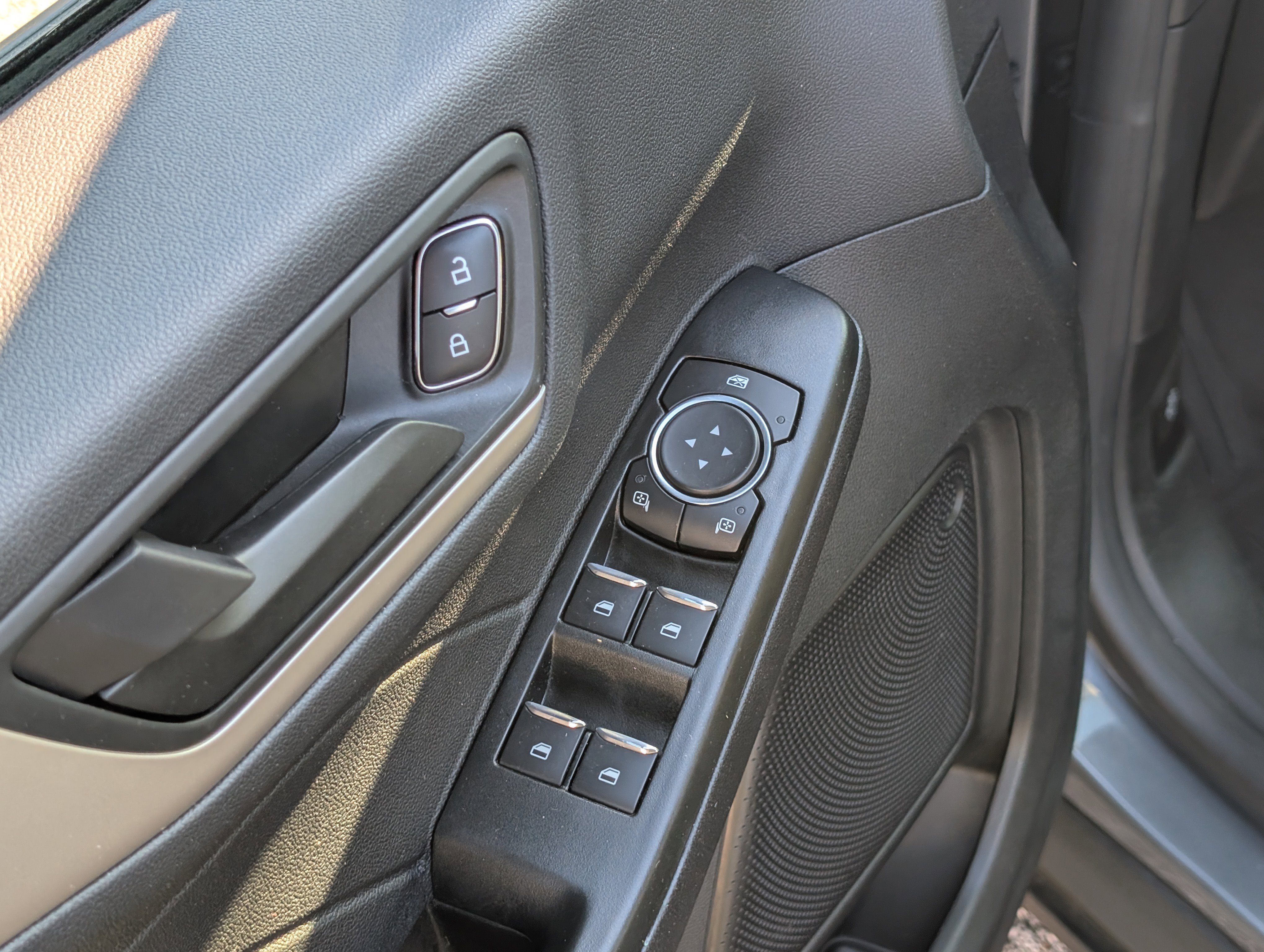 Certified 2022 Ford Escape SE w/ SE Sport Appearance Package image 20