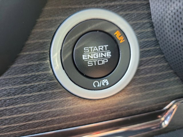 Used 2023 RAM 1500 Limited image 32