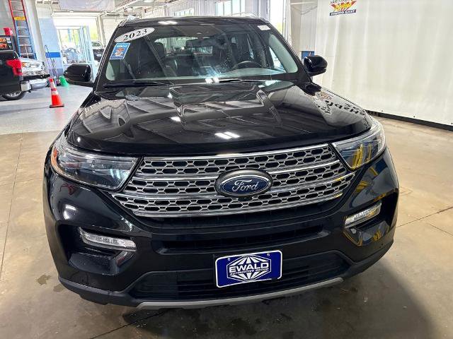 Certified 2023 Ford Explorer Limited w/ Limited Technology Package AWD/4WD image 3