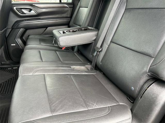 Used 2022 Chevrolet Suburban Z71 image 19
