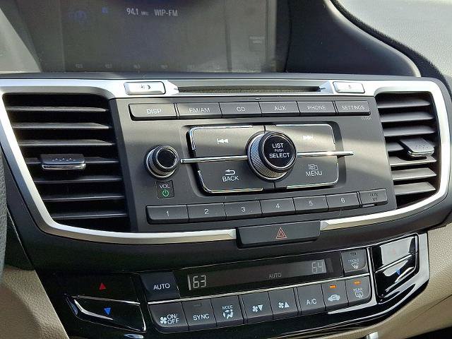 Used 2017 Honda Accord LX image 17