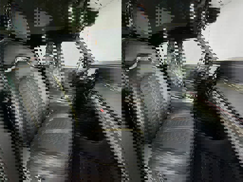 Used 2025 Rivian R1S Adventure AWD/4WD image 18