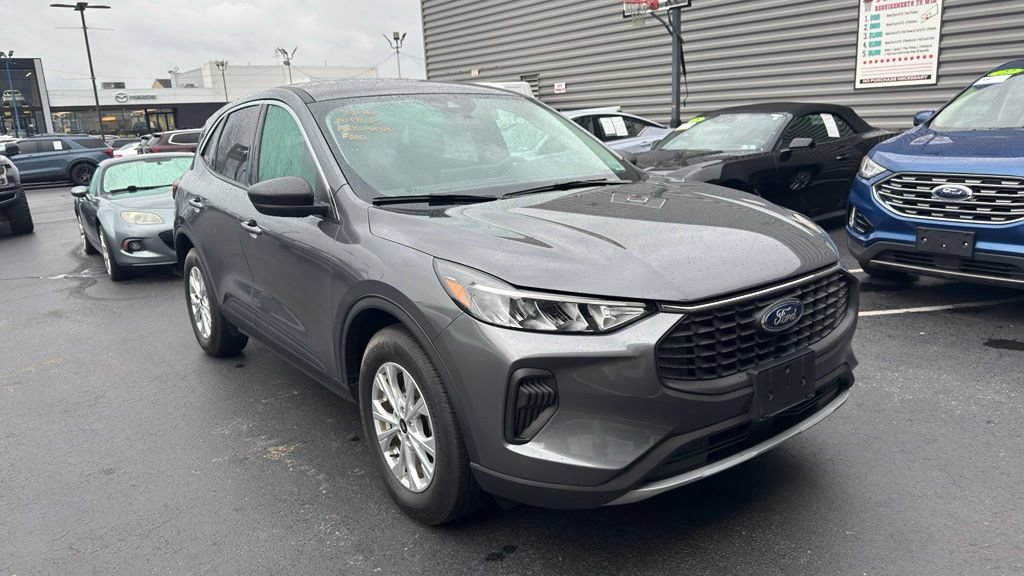 Certified 2023 Ford Escape Active w/ Tech Pack #1 AWD/4WD image 4