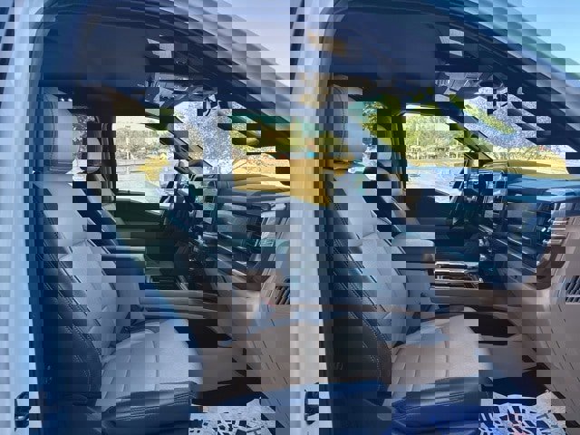 Certified 2025 Ford F350 Lariat image 11