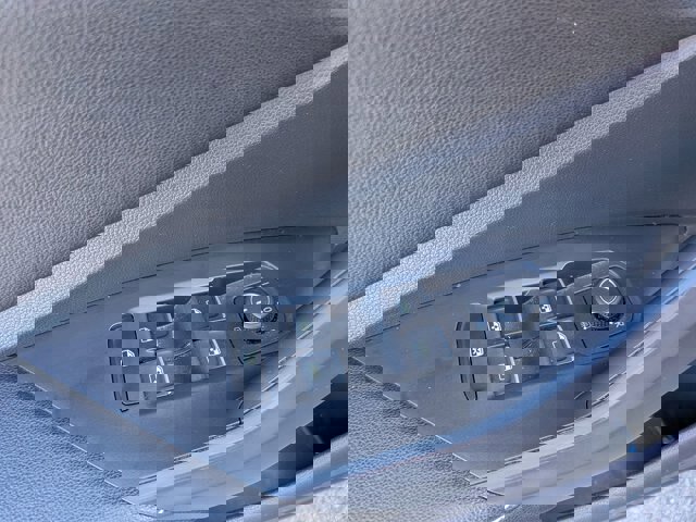 Used 2024 Volkswagen Jetta Sport image 14