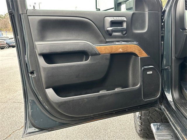 Used 2018 Chevrolet Silverado 2500 LTZ w/ Duramax Plus Package image 10