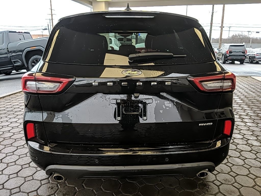 Certified 2024 Ford Escape ST-Line w/ Tech Pack #1 image 4