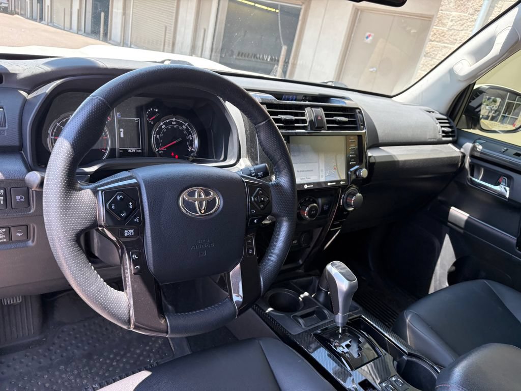 Used 2024 Toyota 4Runner TRD Off-Road Premium w/ Moonroof Package AWD/4WD image 17