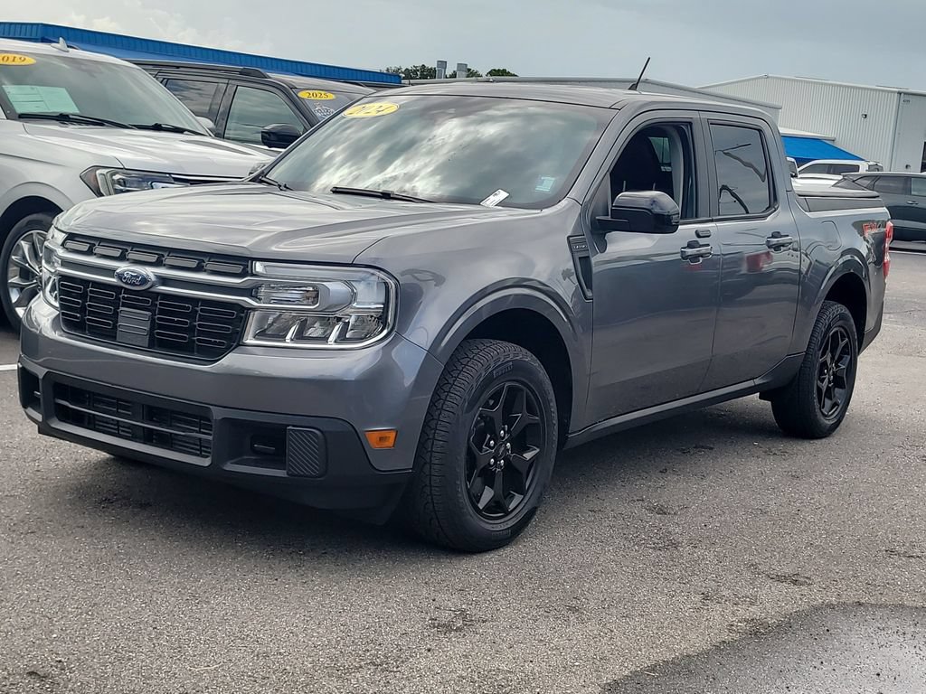 Certified 2024 Ford Maverick Lariat w/ FX4 Off-Road Package AWD/4WD image 2