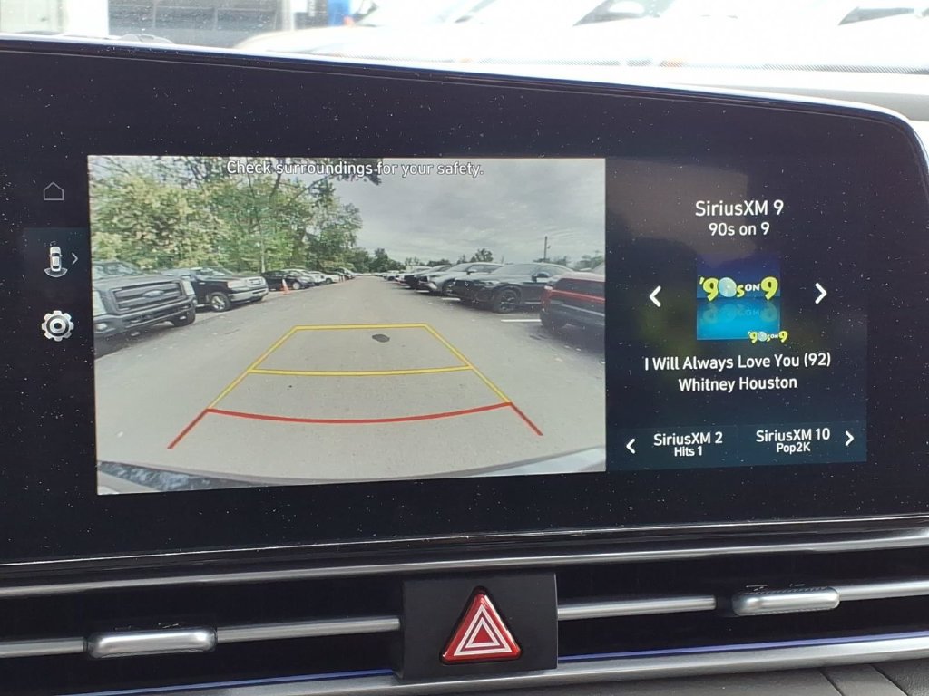 Used 2024 Hyundai Elantra SEL w/ Convenience Package FWD image 11