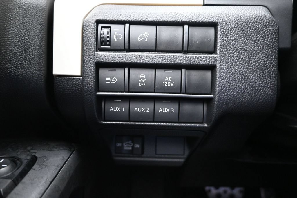 Used 2024 Toyota Tacoma TRD Sport w/ TRD Sport Upgrade Package AWD/4WD image 17