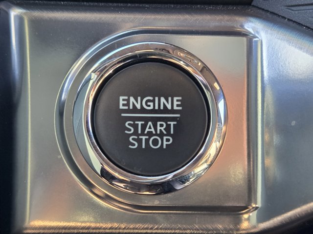 Certified 2025 Ford F150 King Ranch w/ FX4 Off-Road Package image 18