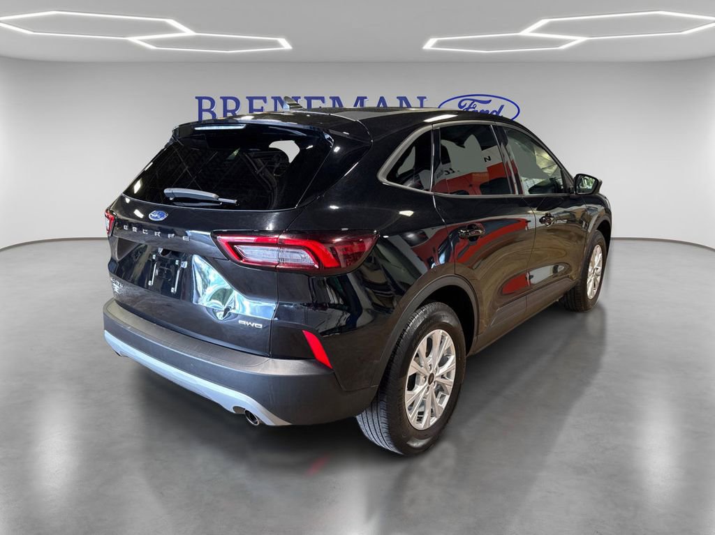 Certified 2025 Ford Escape Active AWD/4WD image 5