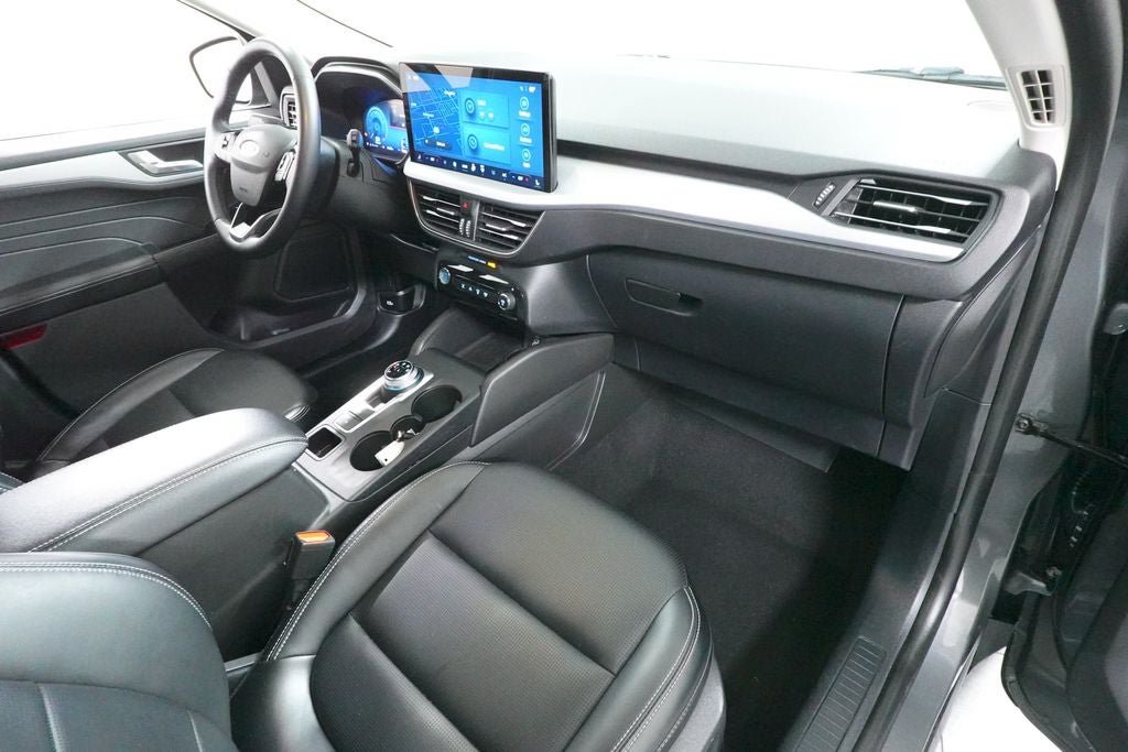 Certified 2025 Ford Escape Platinum AWD/4WD image 34