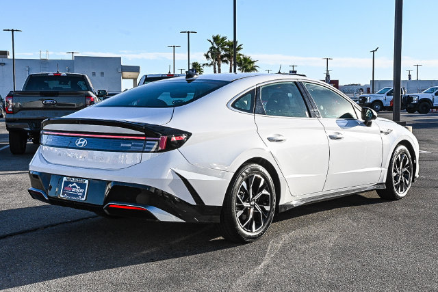 Used 2025 Hyundai Sonata SEL FWD image 6
