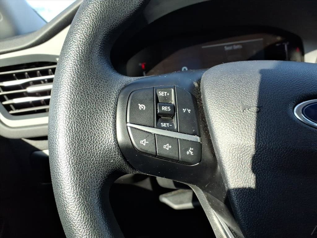 Certified 2025 Ford Escape Active AWD/4WD image 16