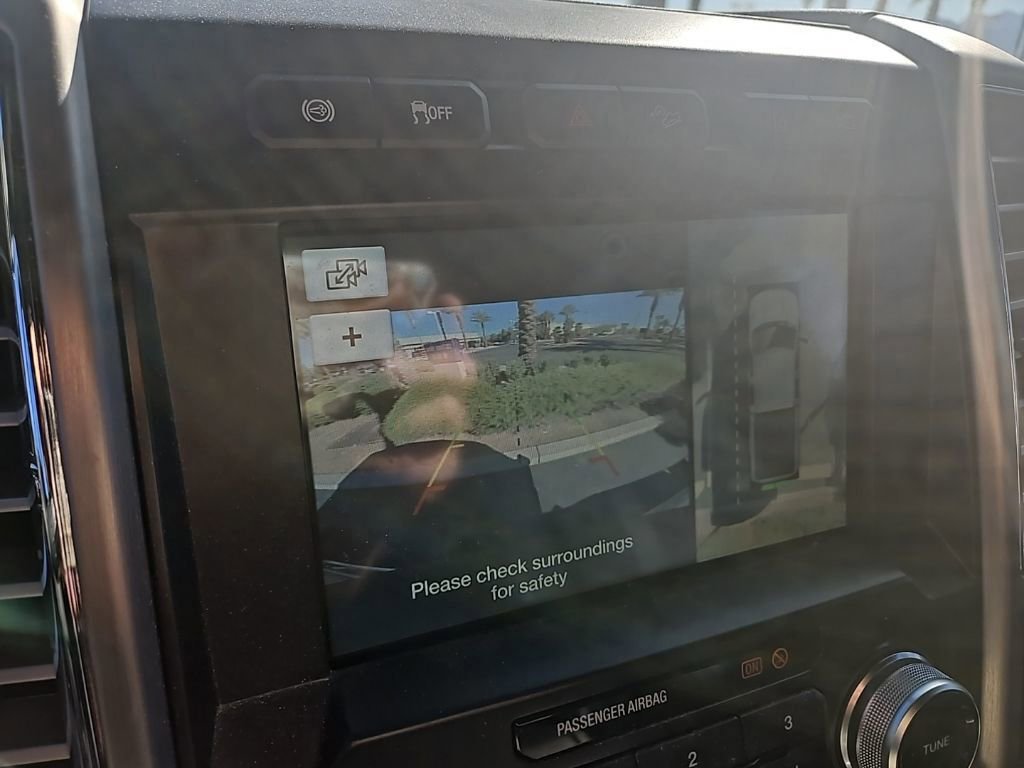 Certified 2018 Ford F250 Platinum w/ Platinum Ultimate Package AWD/4WD image 5