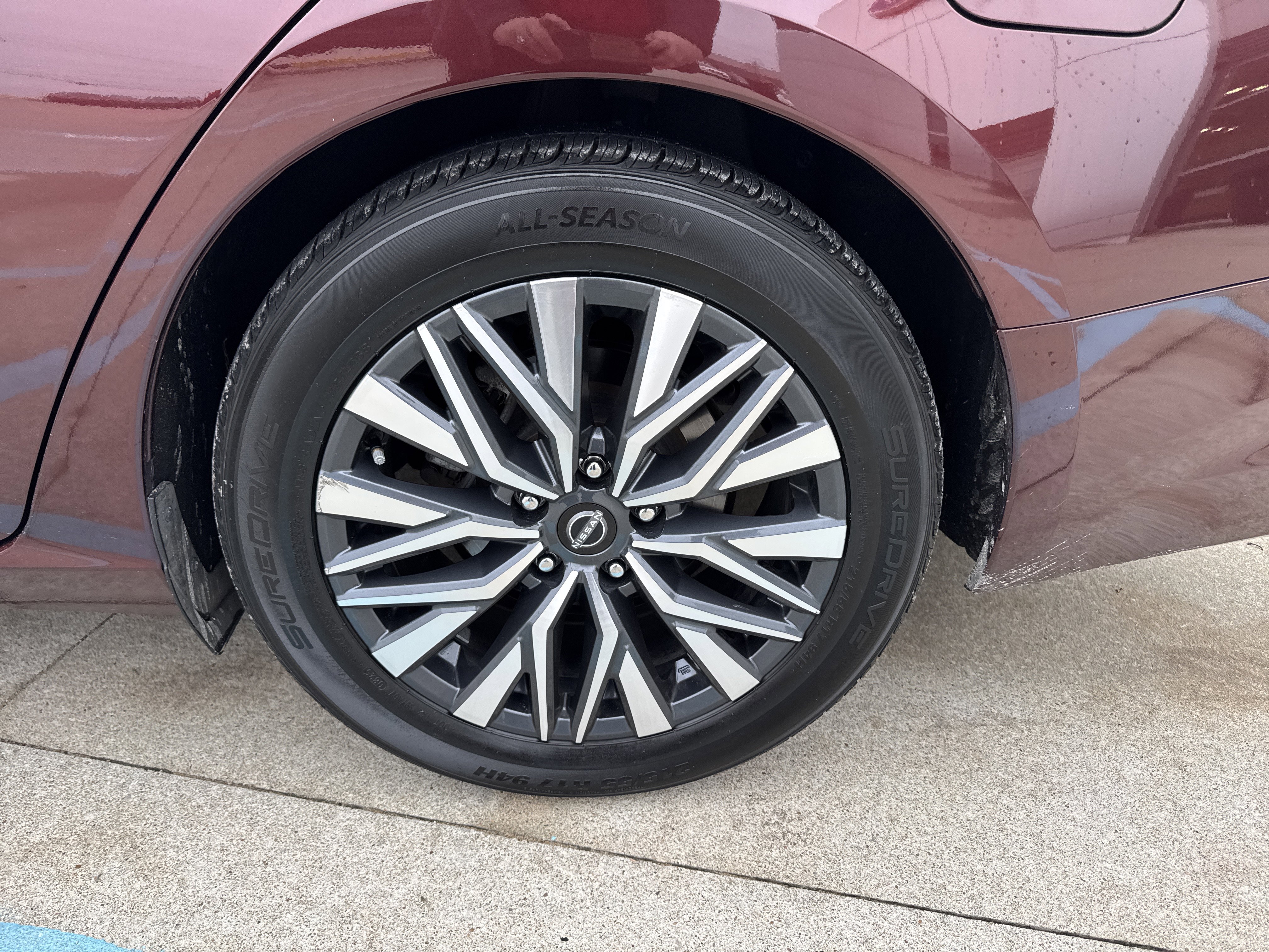 Used 2024 Nissan Altima 2.5 SV image 6