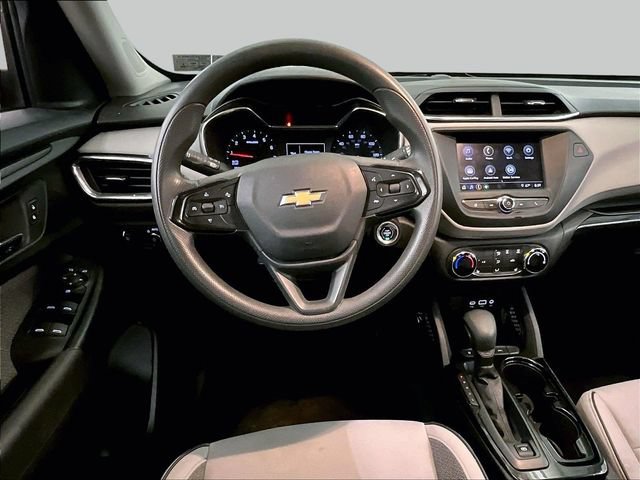 Used 2021 Chevrolet TrailBlazer LT w/ Driver Confidence Package FWD image 5