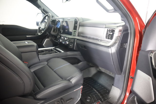 Certified 2025 Ford F250 Platinum w/ Tremor Off-Road Package AWD/4WD image 76