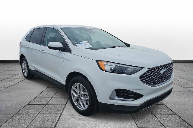 Certified 2024 Ford Edge SEL AWD/4WD image 3