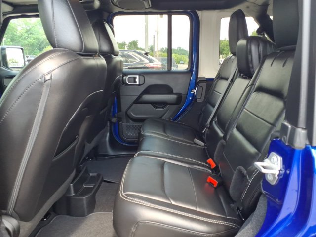 Used 2019 Jeep Wrangler Unlimited Sahara w/ Safety Group AWD/4WD image 9