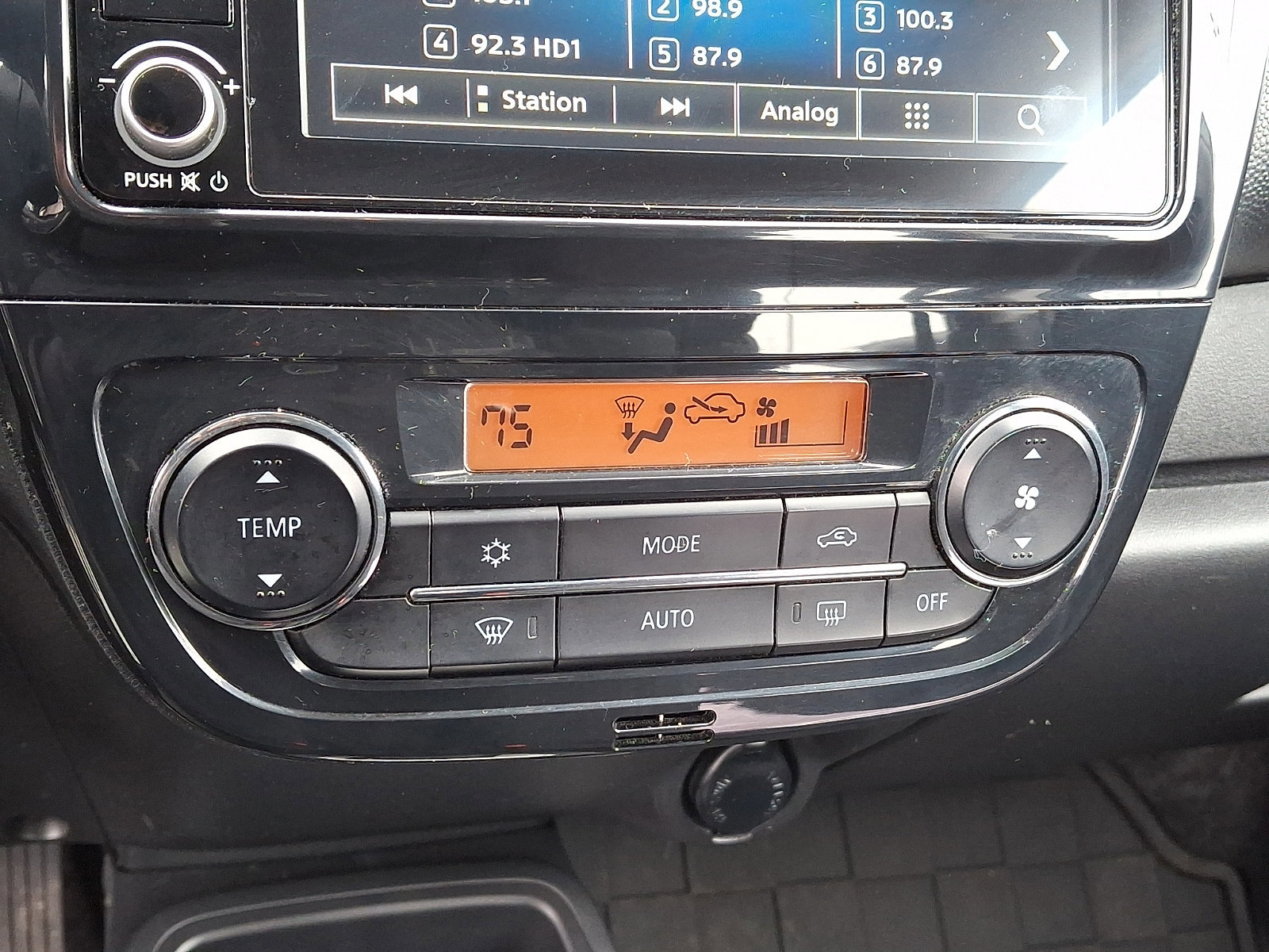 Used 2024 Mitsubishi Mirage ES image 24