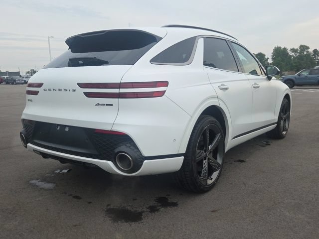 Used 2022 Genesis GV70 3.5T Sport w/ Sport Prestige Package AWD/4WD image 7