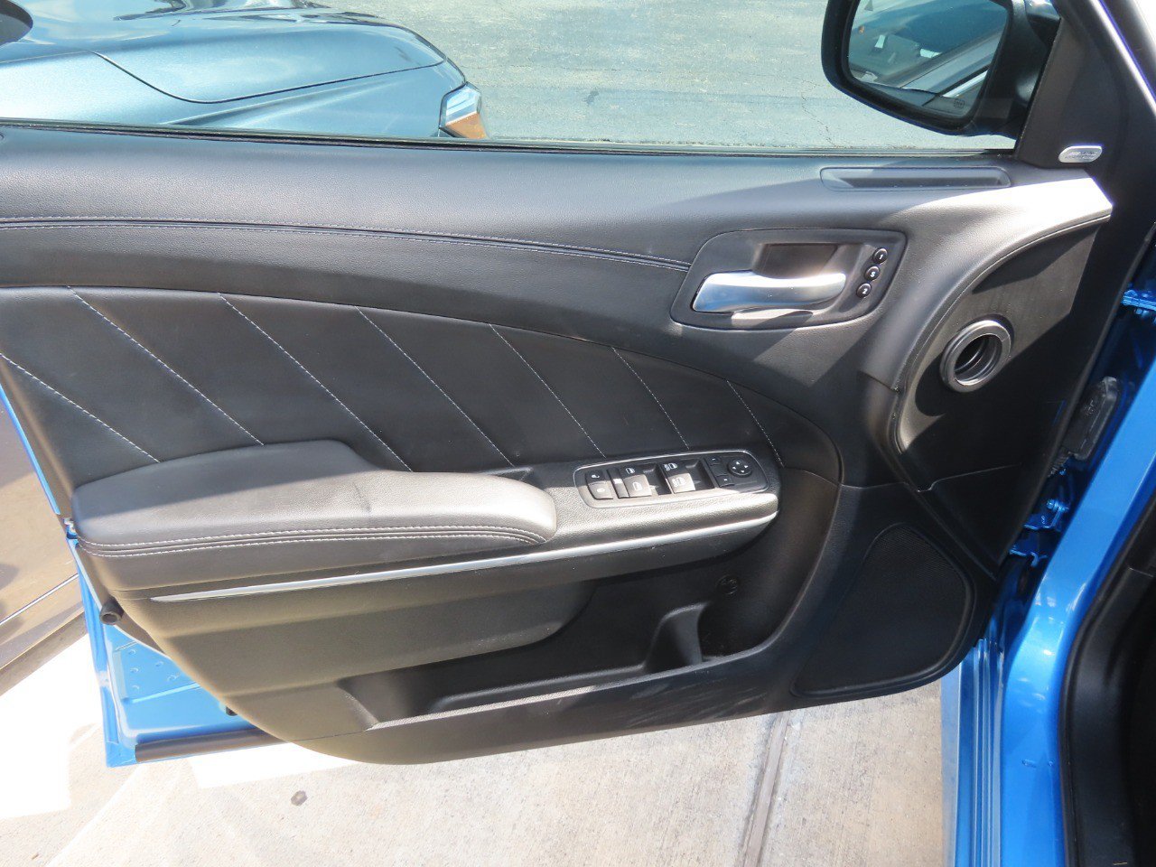 Used 2023 Dodge Charger Scat Pack w/ Plus Group RWD image 23