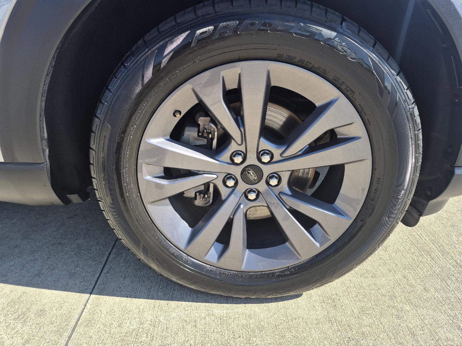 Certified 2022 Ford Explorer XLT w/ Equipment Group 202A image 10