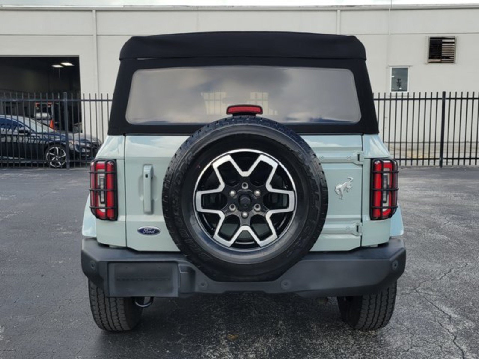 Certified 2023 Ford Bronco Outer Banks AWD/4WD image 6