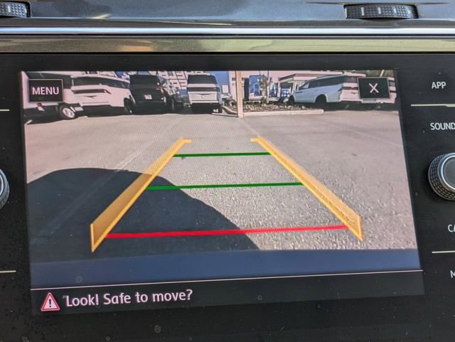 Used 2018 Volkswagen Tiguan SE image 20