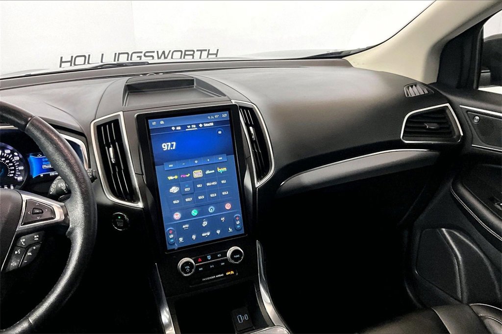 Certified 2021 Ford Edge Titanium image 5