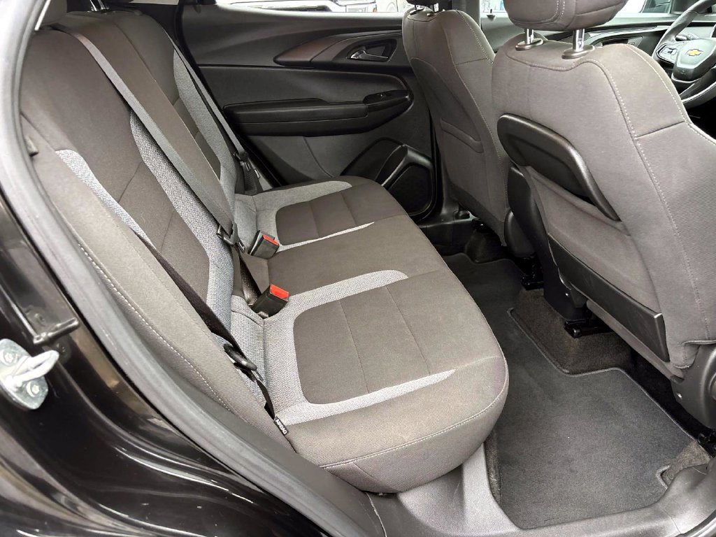Used 2022 Chevrolet TrailBlazer LT FWD image 15