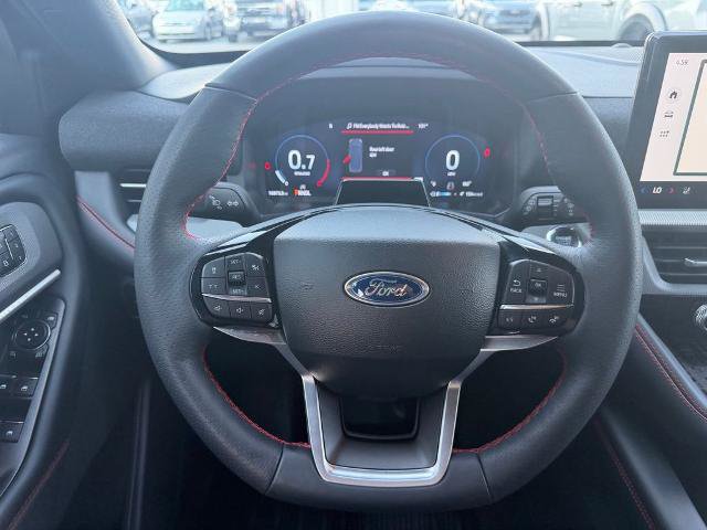 Certified 2025 Ford Explorer ST-Line w/ Premium Package AWD/4WD image 16