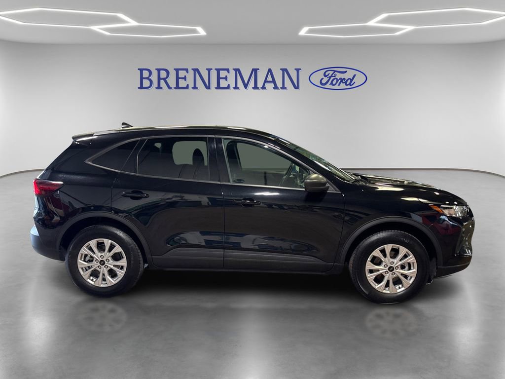 Certified 2025 Ford Escape Active AWD/4WD image 4
