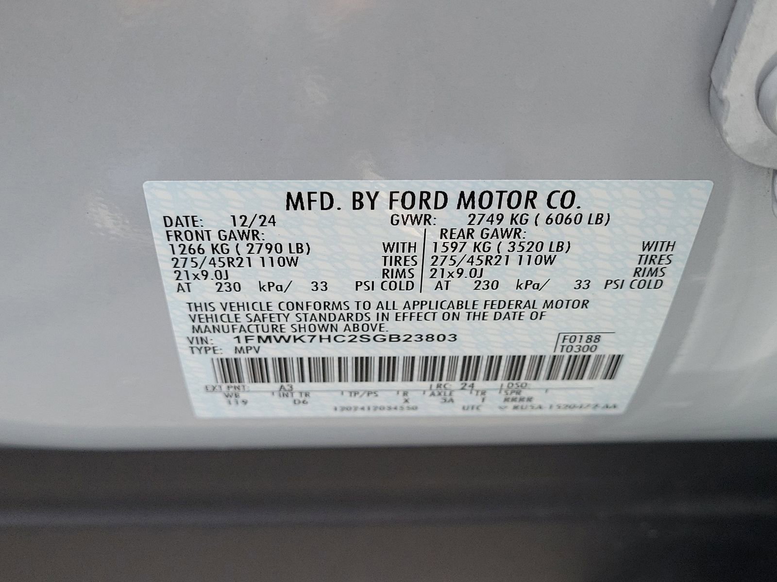 Certified 2025 Ford Explorer Platinum w/ Ultimate Package RWD image 33