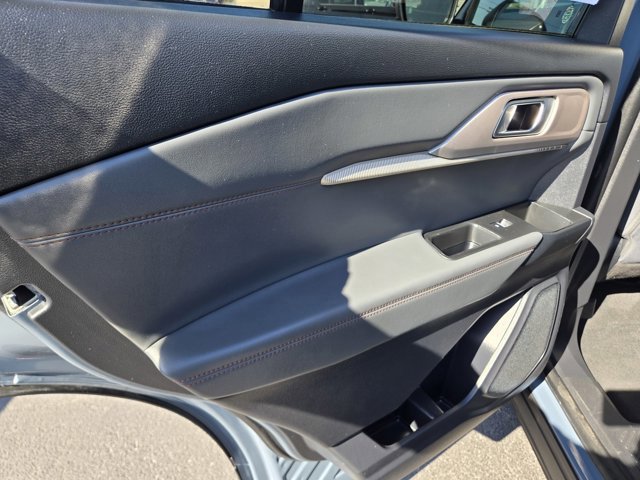 Certified 2025 Ford Explorer Active image 41