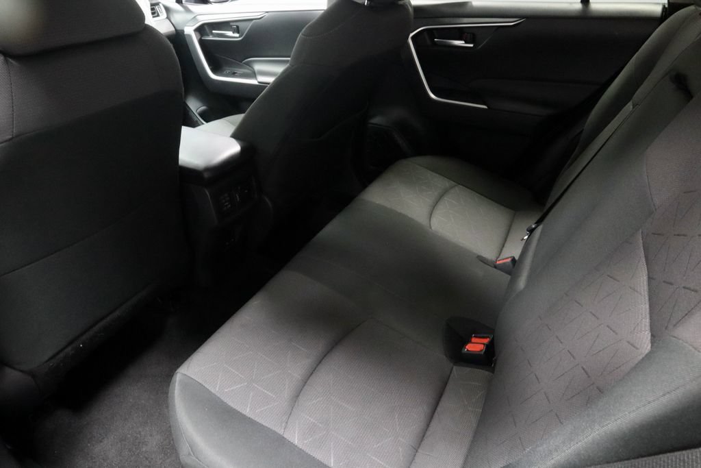 Used 2024 Toyota RAV4 XLE AWD/4WD image 21