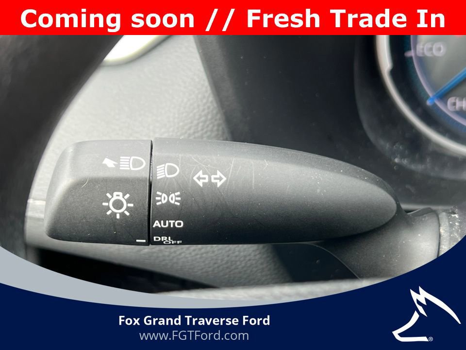 Used 2025 Toyota RAV4 XLE image 19